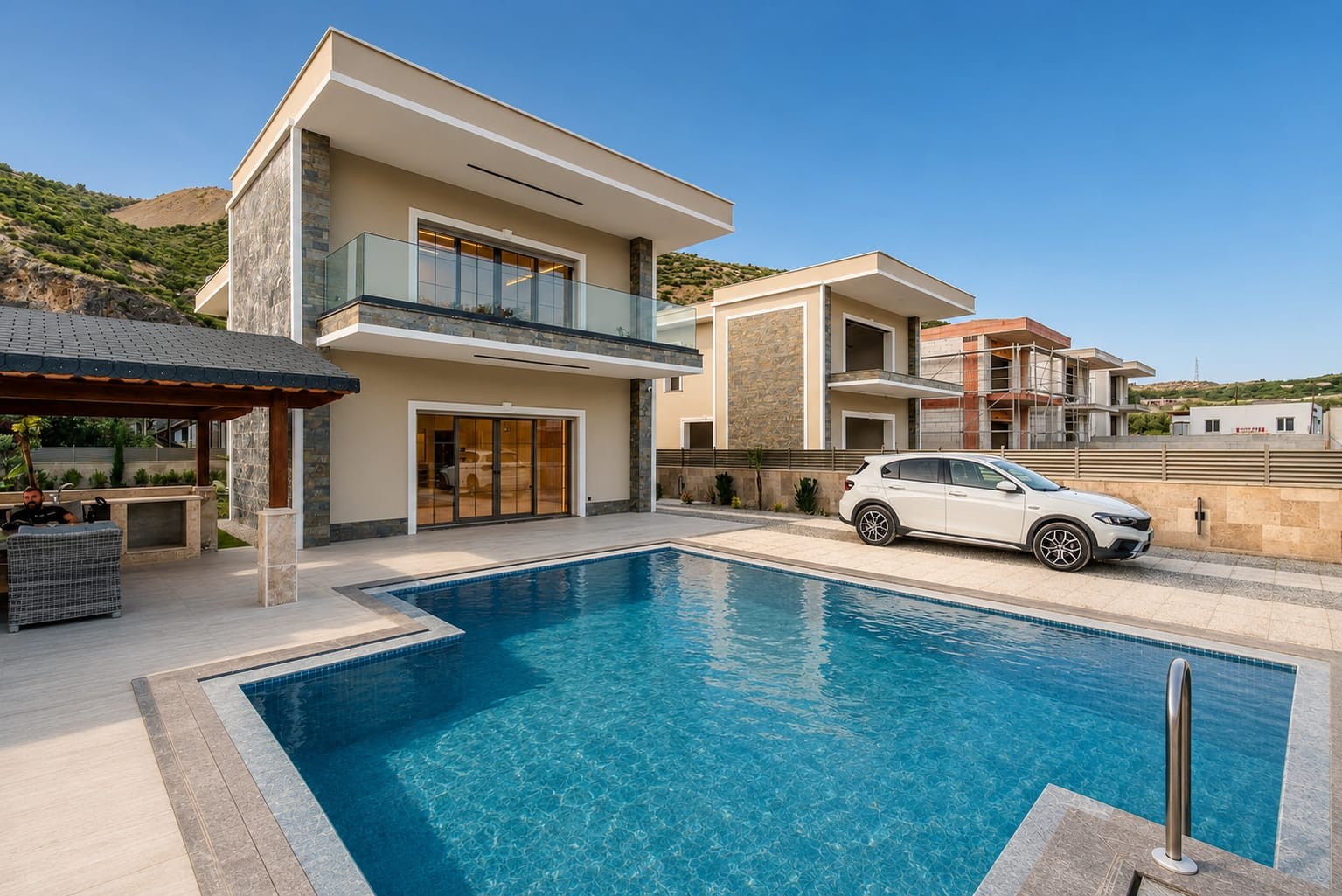 MODERNE VRIJSTAANDE VILLA MET PRIVÉZWEMBAD IN YAVANSU, KUŞADASI