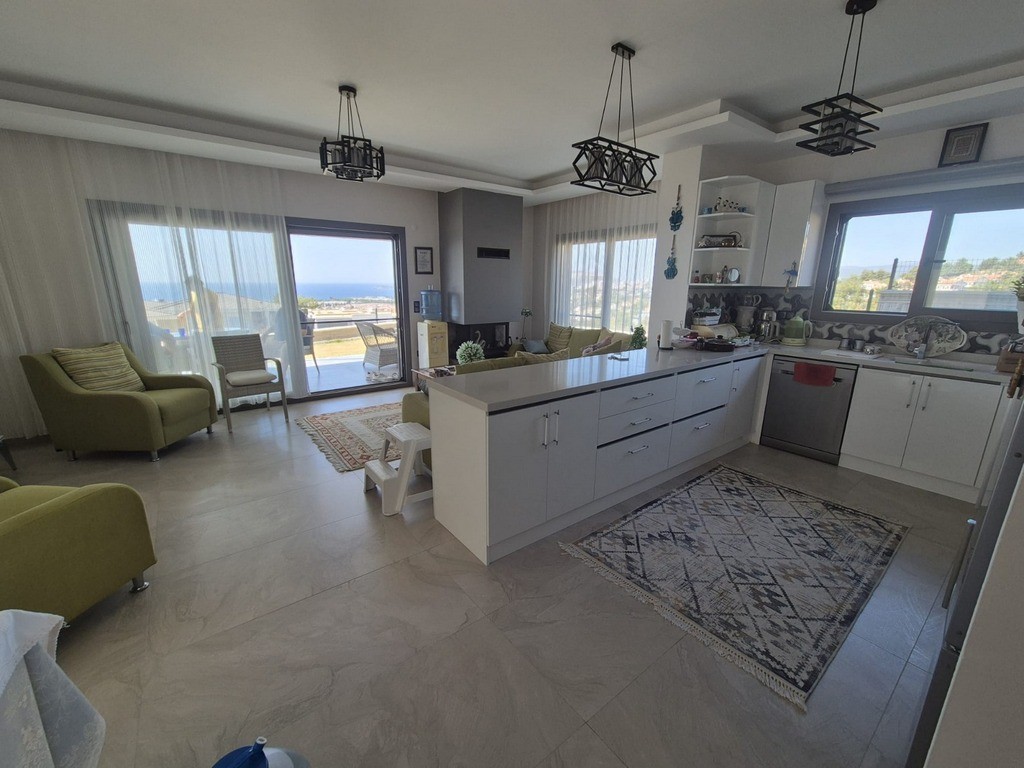 🏡 Sea-View Villa for Sale in Kuşadası Soğucak! 🌊