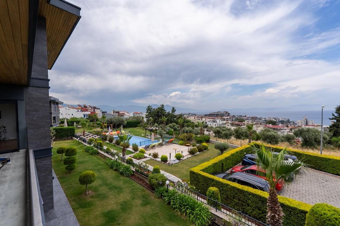 LUXURY 3-BEDROOM APARTMENT WITH SEA VIEWS IN LADIES BEACH | KUŞADASI