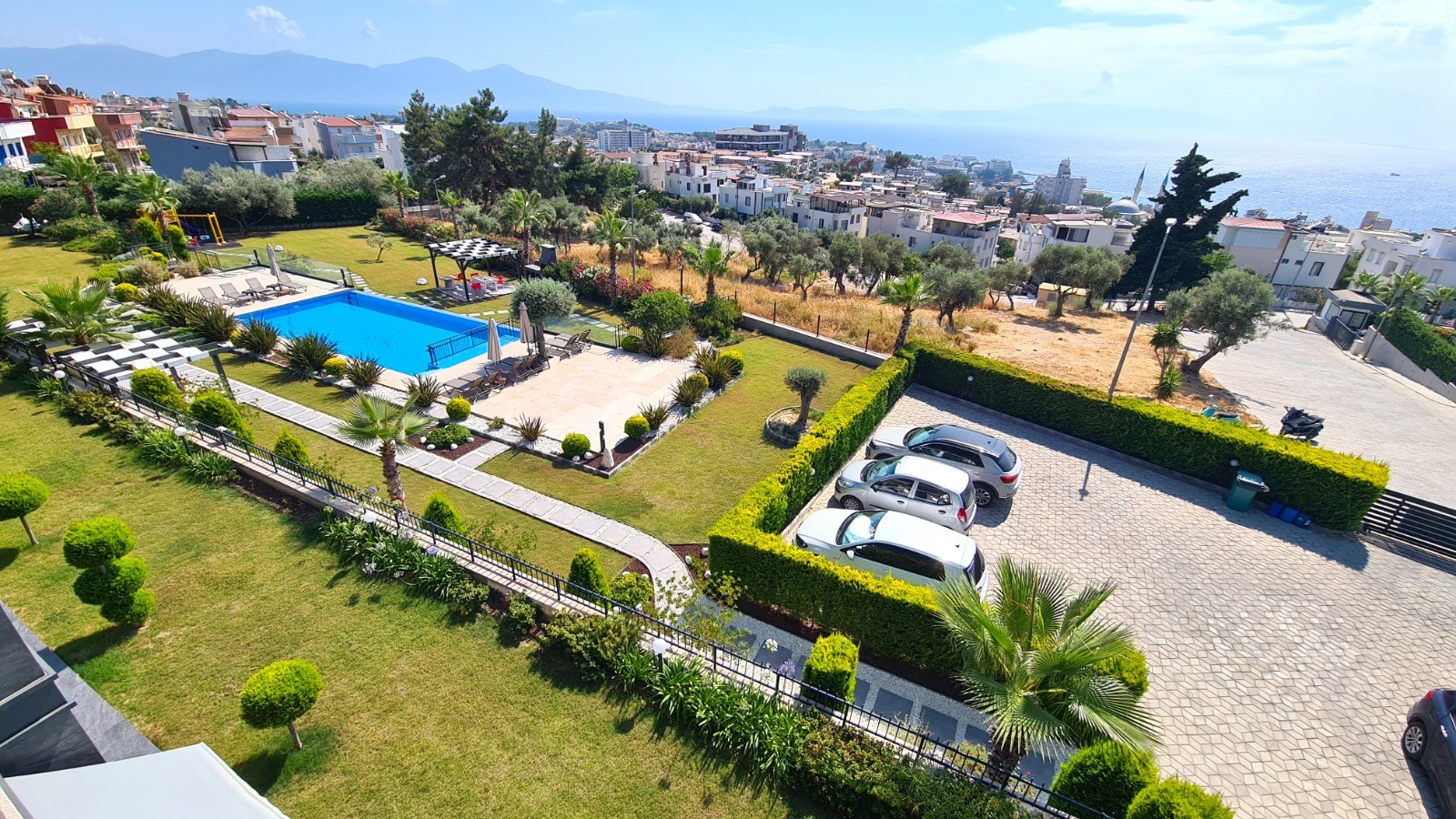 LUXURY 3-BEDROOM APARTMENT WITH SEA VIEWS IN LADIES BEACH | KUŞADASI