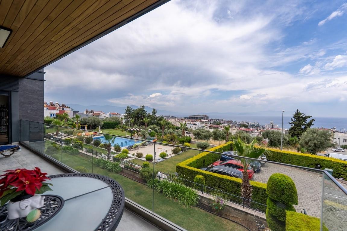 LUXURY 3-BEDROOM APARTMENT WITH SEA VIEWS IN LADIES BEACH | KUŞADASI