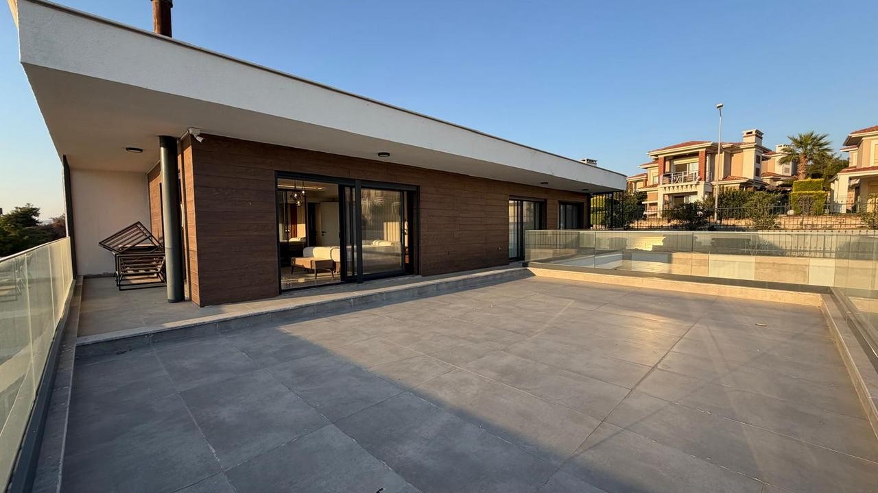 Exclusive Contemporary Villa with Panoramic Sea Views in Soğucak, Kuşadası