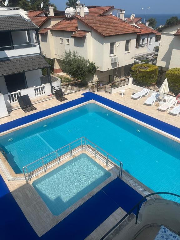 FOR SALE IN KUŞADASI LADIES BEACH | ONLY 400 M TO THE SEA | POOLSIDE CORNER VILLA | 140 SQM NET