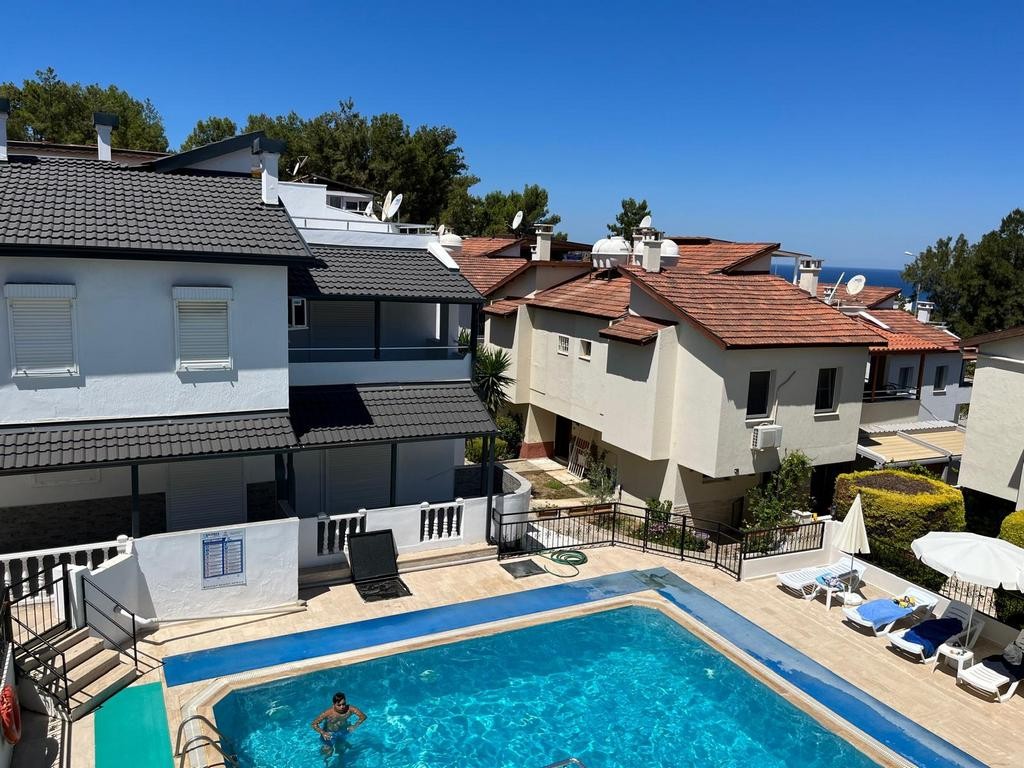FOR SALE IN KUŞADASI LADIES BEACH | ONLY 400 M TO THE SEA | POOLSIDE CORNER VILLA | 140 SQM NET